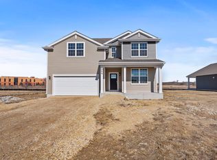 554 Colchester Dr, Oswego, IL 60543