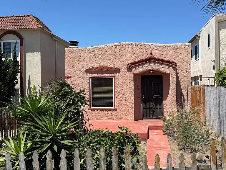 4032 Wabash Ave — Photo 1