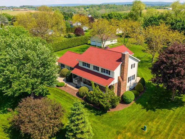 1210 Franklin Dr, Bloomsburg, PA 17815