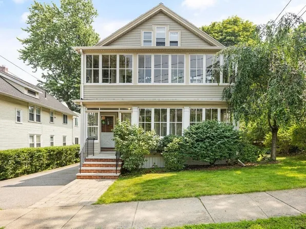 52 Mount Vernon St, Arlington, MA 02476