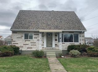 2748 21st St, Niagara Falls, NY 14305