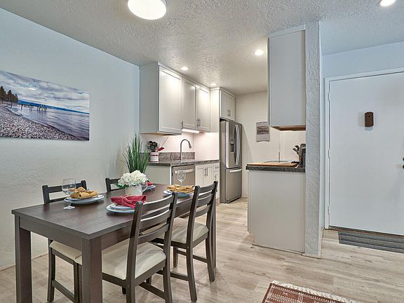 5th image of 3107 Golden Oaks Ln
