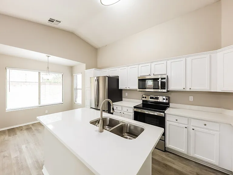 15350 W Lundberg St — Photo 6