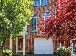 10 Fire Princess Ct, Rockville, MD 20850