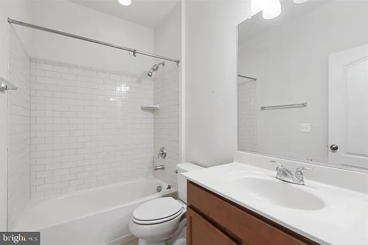 23595 Kingsdale Ter — Photo 33