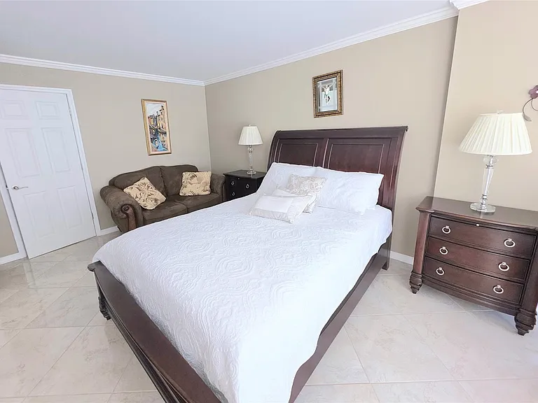 4020 Galt Ocean Dr #1210 — Photo 25