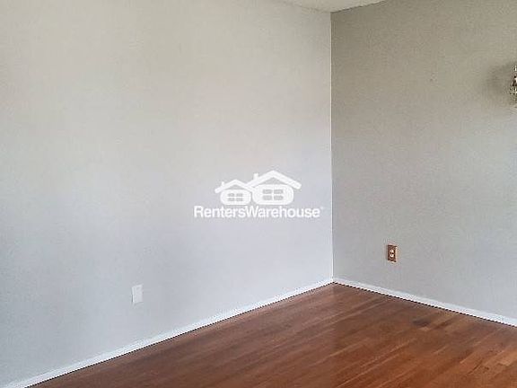 2nd image of 1658 Oliveto Ln