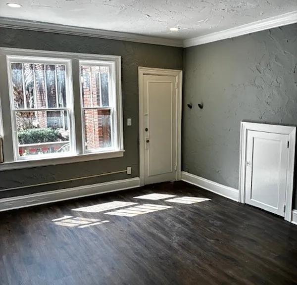 2738 Riverside Ave #6 — Photo 3