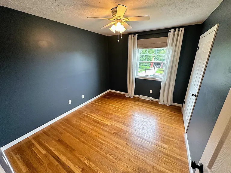 1187 Devonport Cir — Photo 9