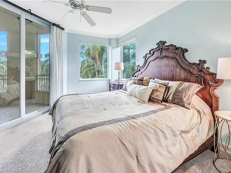 2748 Tiburon Blvd E #C-301 — Photo 19