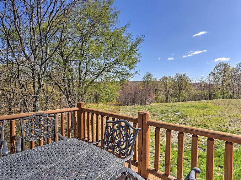 427 Summit Woods Rd — Photo 38
