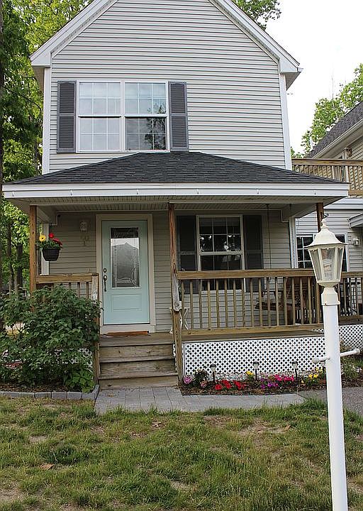 1st image of 90 Saco Ave #4