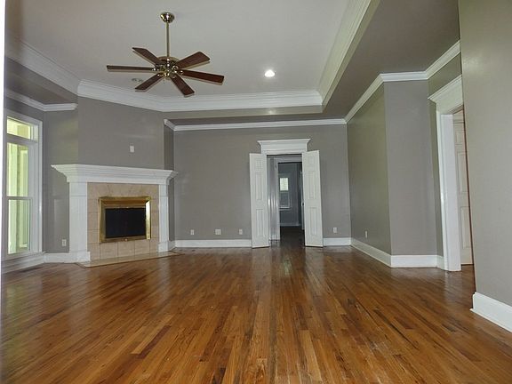 5th image of 180 White Horse Dr