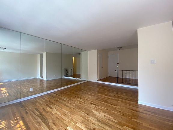 2nd image of 139 E 27th St APT 4A