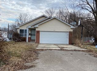 409 E McAllister St, Lebanon, IL 62254