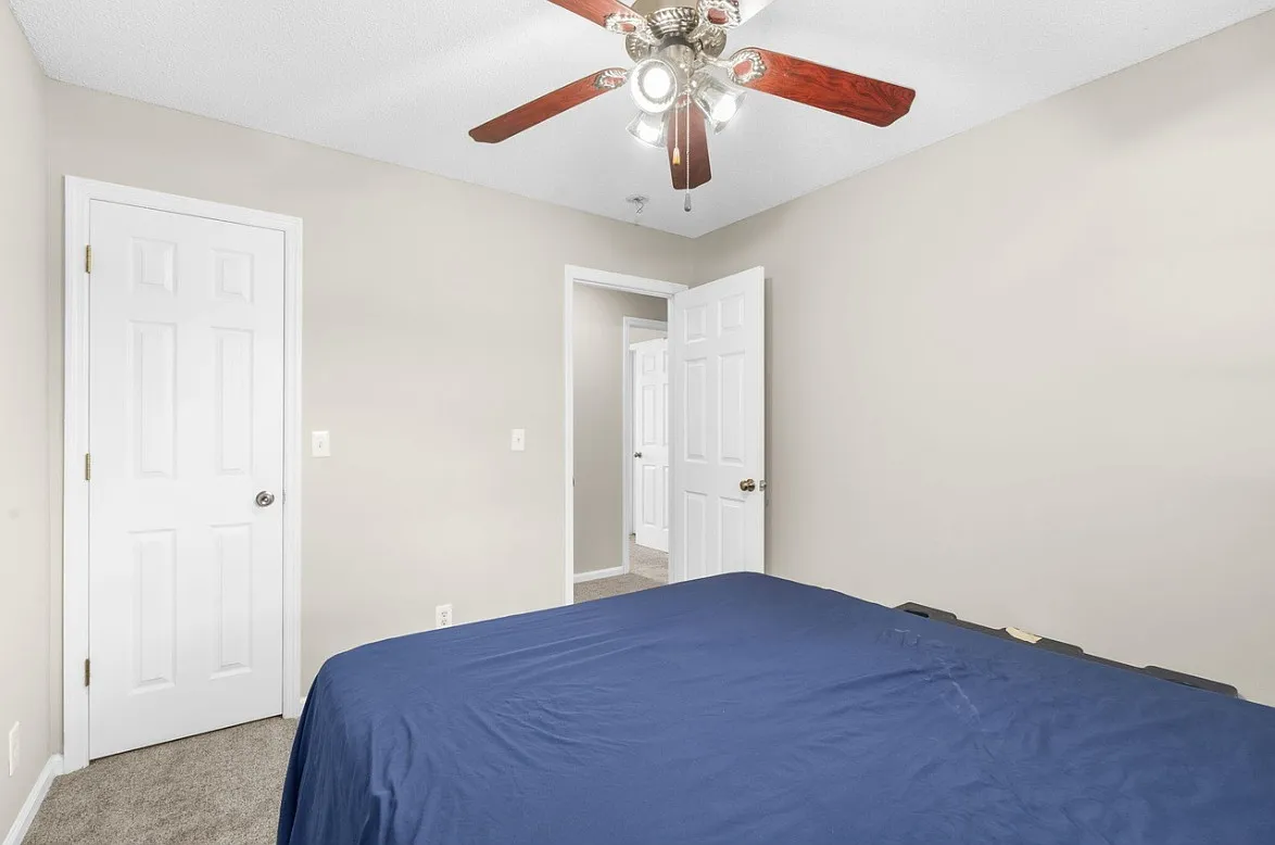3 bed, 2.5 bath, 1480 sqft, $2,500 — Photo 4