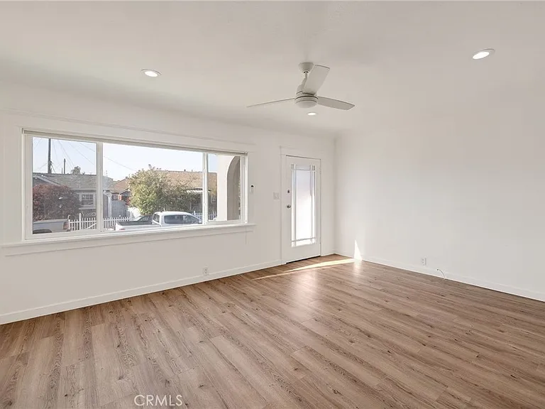 2216 Maricopa St — Photo 6