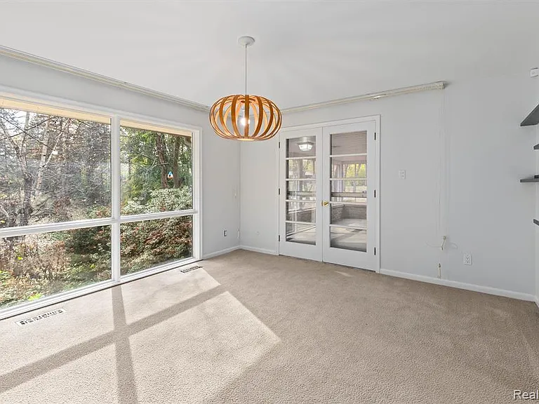 4966 Whispering Pine Ln — Photo 8