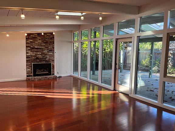 5th image of 600 Wildwood Ln