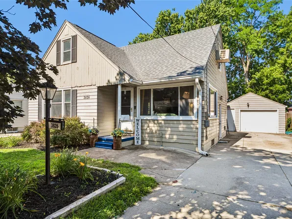 3826 52nd St, Des Moines, IA 50310