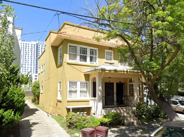 3831 Clarke St, Oakland, CA 94609