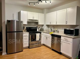 210 Red Cross St #D, Wilmington, NC 28401