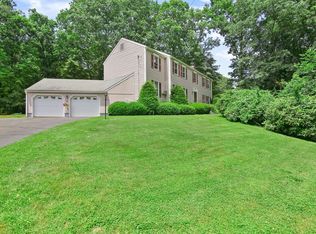 899 New Norwalk Rd, New Canaan, CT 06840