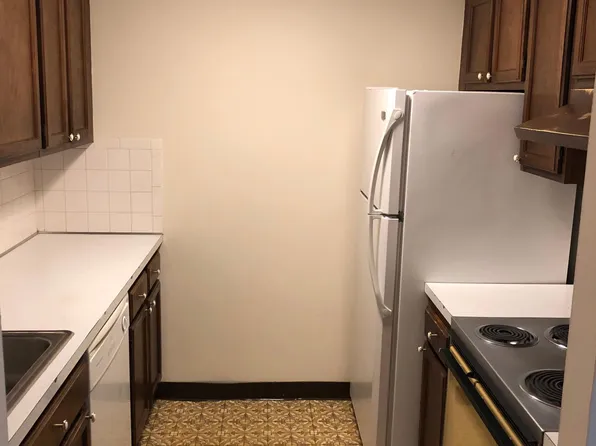 19 Davis Rd APT B5, Acton, MA 01720