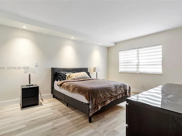 230 Lakeview Dr #106 — Photo 29