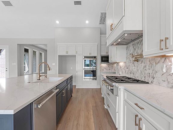 6th image of this home