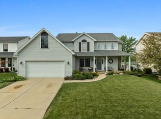 1318 Shannon Rd, Normal, IL 61761