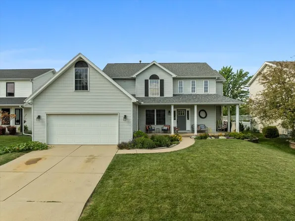 1318 Shannon Rd, Normal, IL 61761