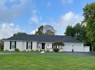 3371 Gwilym Dr, Fostoria, OH 44830