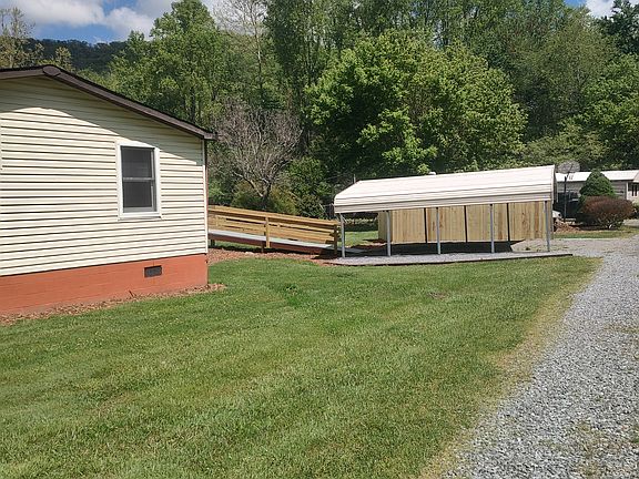 4th image of 32 Sams Branch Rd