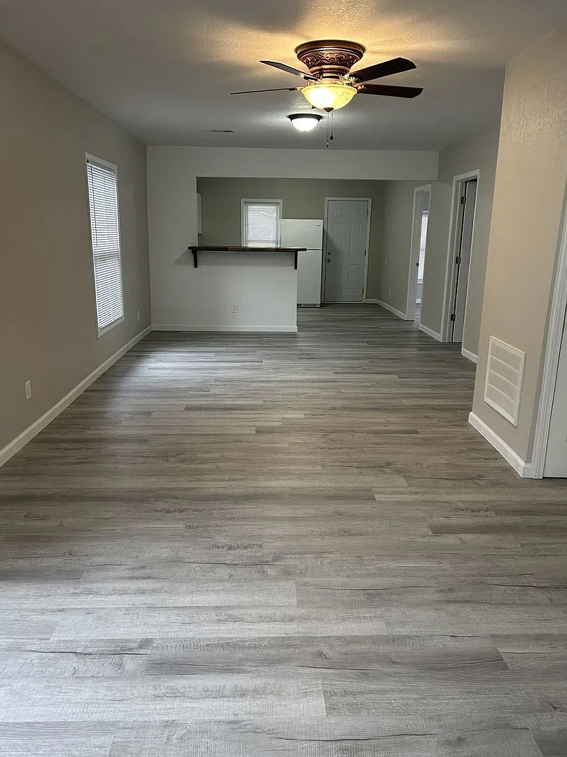 Stunning Modern Charm In Baxter Springs | 3br Home For $950! Coming Soon — Photo 3