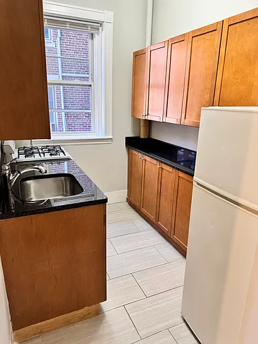 1197 Commonwealth Ave #4 Photo 1