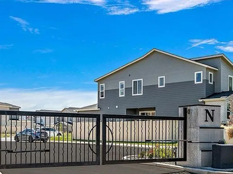 385 N Stone Canyon Ln — Photo 37