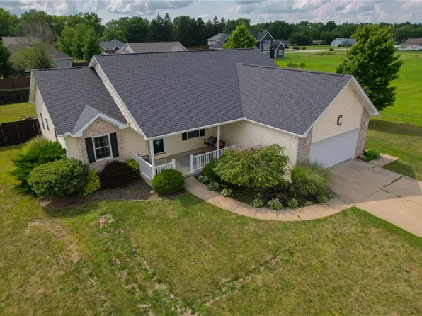 402 Westwood Dr, Catlin, IL 61817