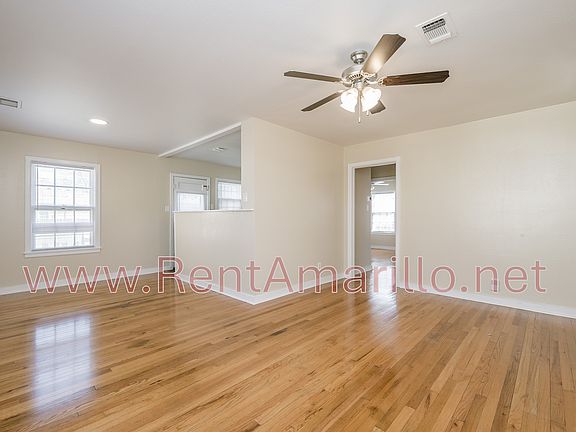2nd image of 1917 Crockett St