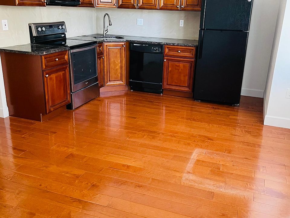1st image of 315 N 11th St #2