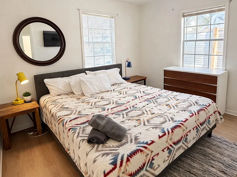 211 W Monroe St #209 — Photo 1