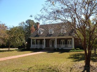 1300 Hampton Rd, Douglas, GA 31533