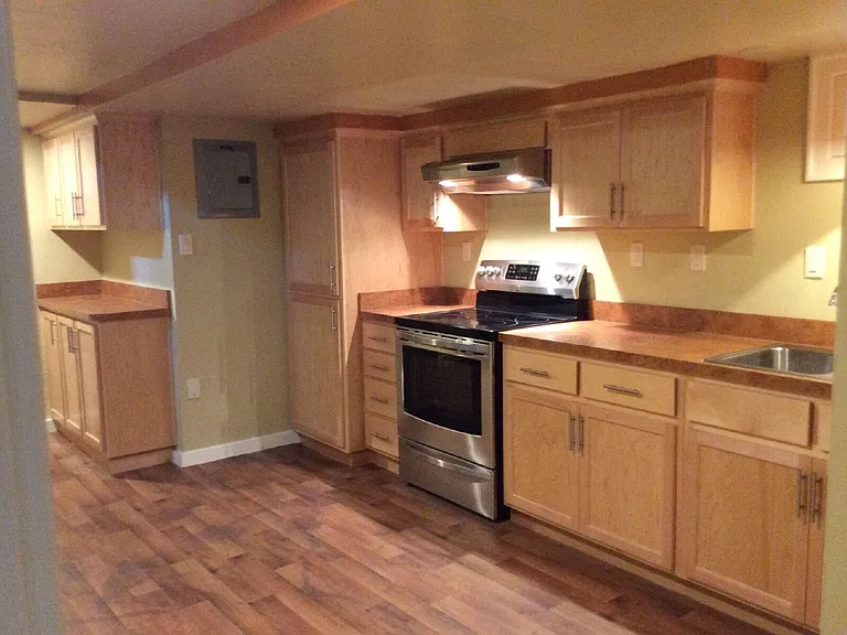 432 W 13th Ave #5 — Photo 2