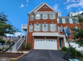 23392 Lewis Hunt Sq, Ashburn, VA 20148