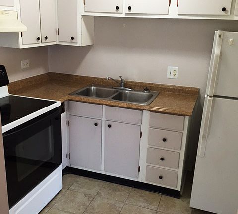 3rd image of 1255 Winona Ct APT 2