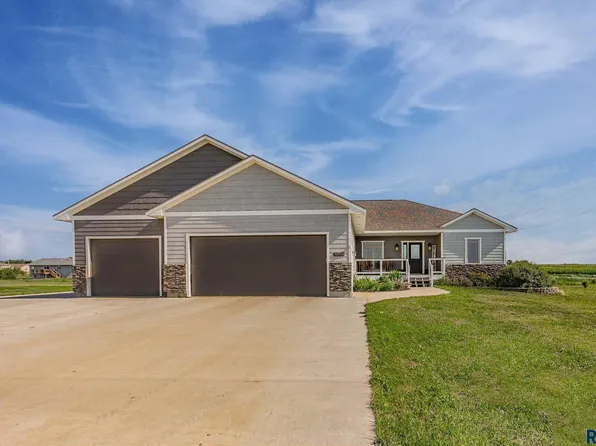 46698 Cardinal St, Tea, SD 57064