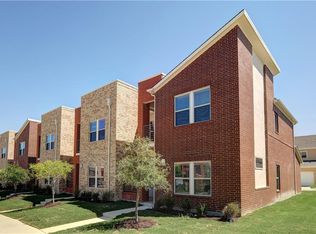 1512 Sphinx St, Dallas, TX 75203