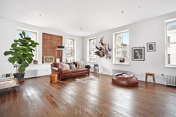 Rented by Town Residential | media 28