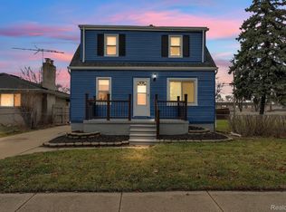 8393 State Park, Center Line, MI 48015