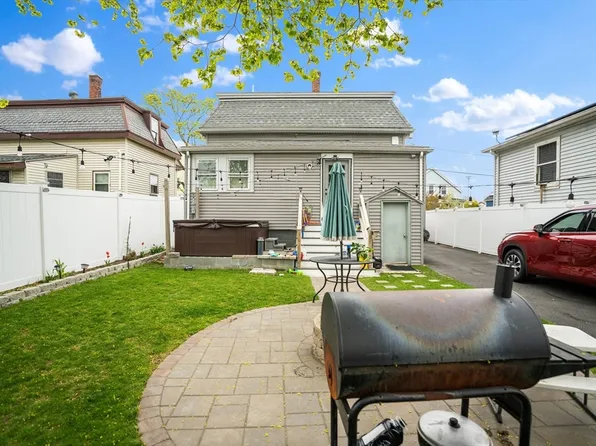 53 Astor St, Lynn, MA 01905
